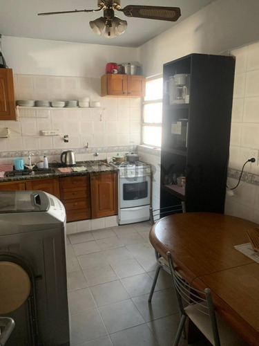 Departamento 3 Ambientes En Flores - Excelente Ubicacion - Oportunidad