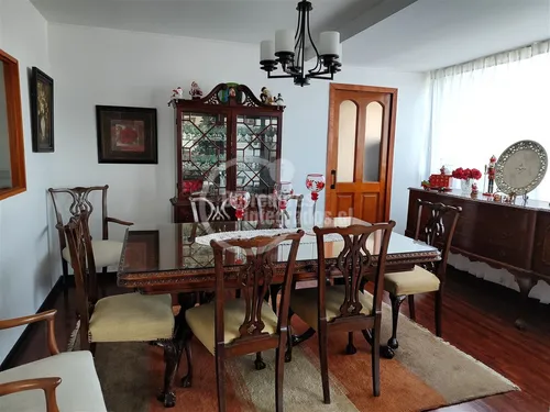 Departamento En Venta De 4 Dorm. En Raúl Labbé Lo Barnechea