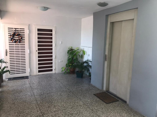 Imagen 13 de 14 de Global Alquila Apartamento En Res. La Abadía - San Diego (gla-1169)