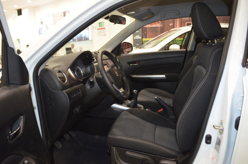 Imagen 19 de 22 de Suzuki Vitara 4x4 Mt 2023. *disponibilidad En 3 Colores*