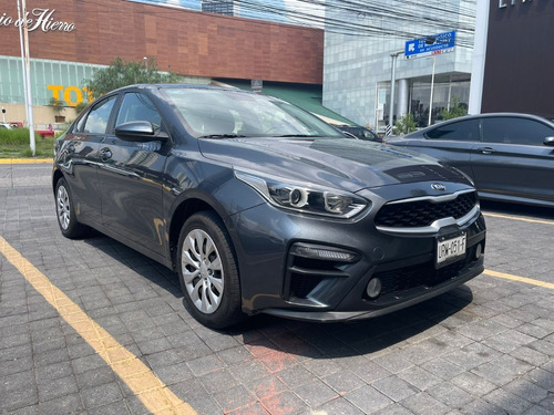 Imagen 3 de 14 de Kia Forte L 2020