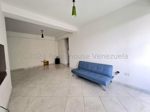 Excelente Apartamento En Venta Urb. San Jacinto, Maracay, Con Planta Electrica, Piso Bajo, 24-28825 Mv
