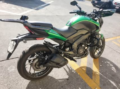 Dominar 400cc Bajaj Año 2023 Verde