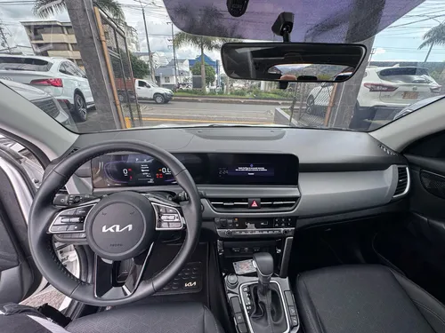 Kia Seltos 2.0 Zenith 4X2