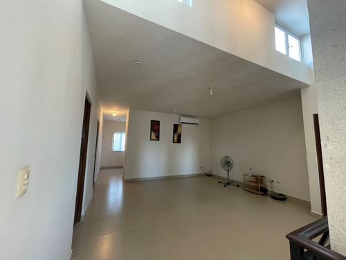 Quinta Con Casa Alberca Y Palapa En Portal Del Norte 3er Sector