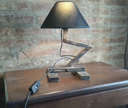 Velador De Madera Artesanal-lampara De Mesa Articulada