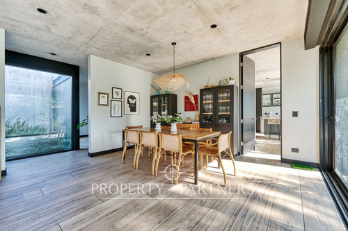 Moderna Casa En Condominio No Perimetral Con Excel...