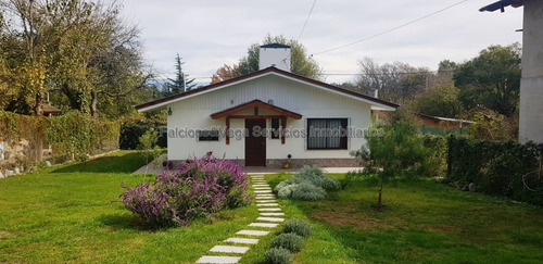 Bella Casa En Venta En Villa General Belgrano! Ref#339