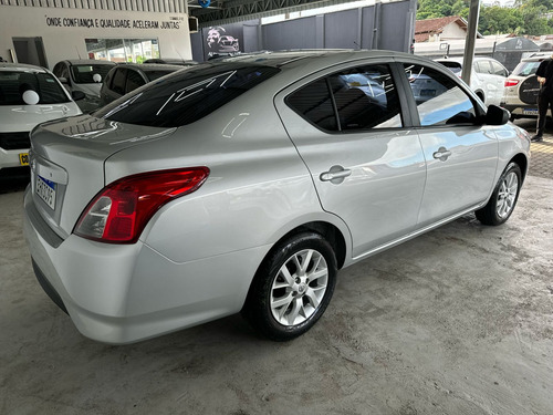 Nissan Versa 1.6 16V FLEXSTART SV 4P XTRONIC