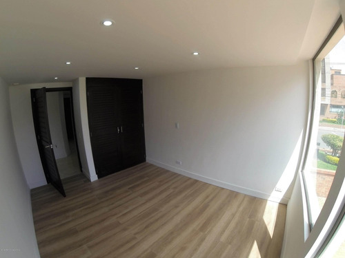 Imagen 11 de 11 de Apartamento En Arriendo San Patricio Mls 22-270