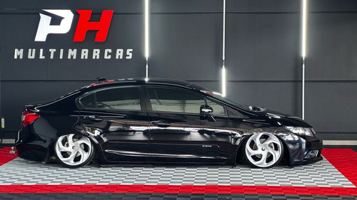 Honda Civic 1.8 Lxs Flex Aut. 4p