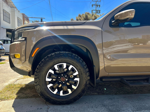 Nissan Frontier 3.8 V6 Pro-4X 4Wd At