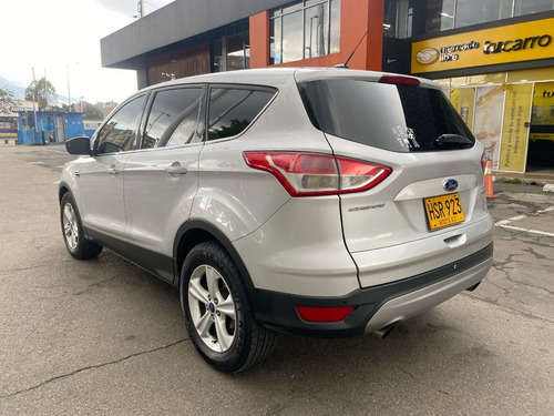 Imagen 8 de 25 de Ford Escape Se Ecoboost 2014