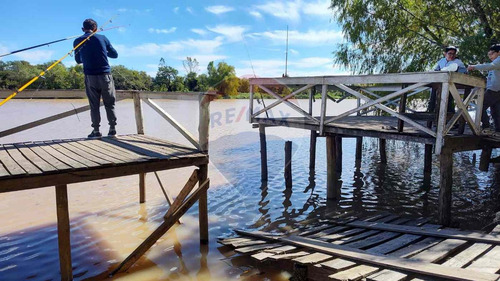 Lote Con Cabañas, Muelle Y Costa Al Río - Campana