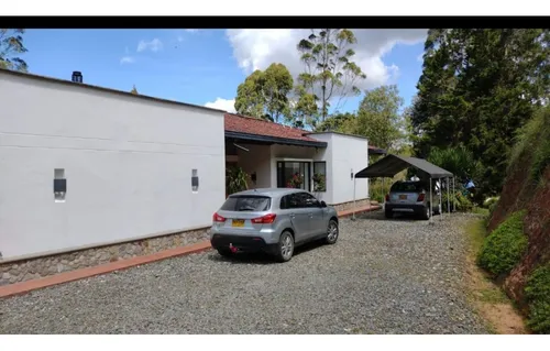 Encantadora Finca En Venta Llanogrande