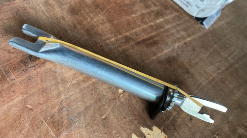 Ajustador Balatas Freno Trasero Izq Chevy C1 C2 C3 94-12