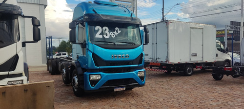 Iveco Tector 31-300 8x2 Azul Iveco 12 Pneus 0 Km Conservado
