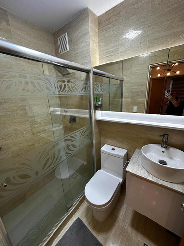 Apartamento Remodelado En Venta En Lomas De Los Mangos Atm
