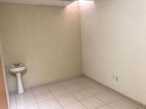 Imagen 8 de 14 de Consultorio En Renta En Tlaquepaque Centro