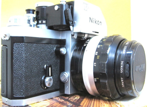 Camera Nikon F Com Lente 50 Mm 1: 1.4 Super Nova