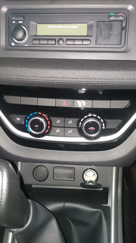 JIM Re-Max Clasica 2.4T Confort 4X2 Mt