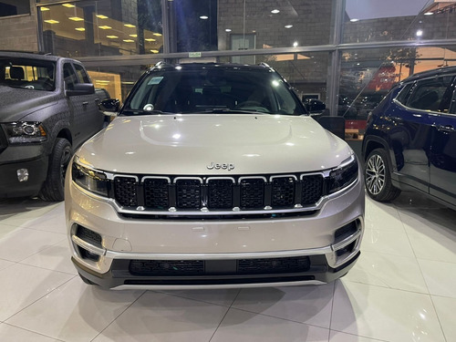 Imagen 2 de 19 de Jeep Commander