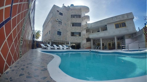 Imagen 2 de 29 de Rentahouse Vende Hermosa Posada En Chichiriviche 22-446