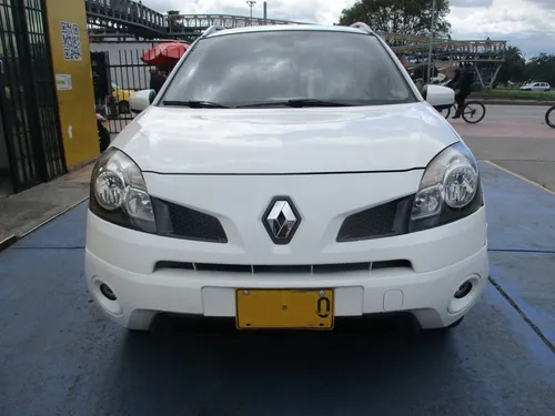 Renault Koleos DYNAMIQUE 4X4 2500CC MT AA