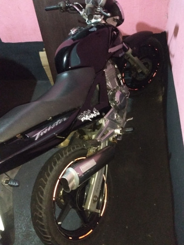 Twister Cbx 250. Ano 2004