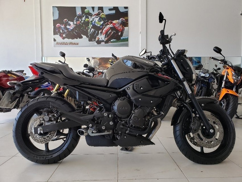 Xj6 N