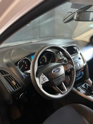 Ford Focus III 1.6 S