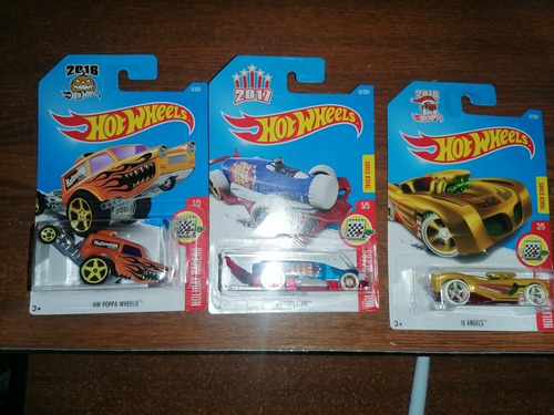 3 Vehiculos Hot Wheels. Holiday Racers. 2016 Y 2017