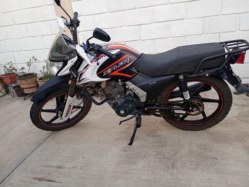 Excelente Motocicleta Vento 150cc