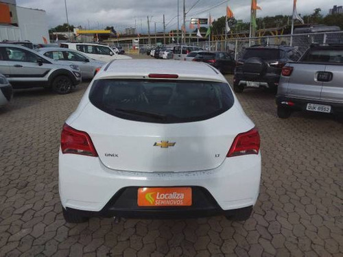 Imagem 2 de 9 de Chevrolet Onix 1.0 Mpfi Lt 8v Flex 4p Manual