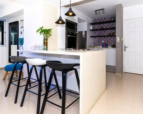 Imagen 3 de 10 de Lm Suites, Casco Central, Lecheria | Alquiler Apto. Por Dia | 72 Mts2 | 2h | 2b | 1pe | 70$ Por Dia