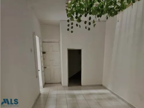 Se Vende Casa Con Amplio Espacios(mls#254019)
