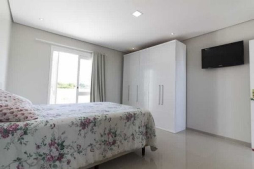 Casa Em Parque Da Matriz Com 4 Dormitórios - Rd97