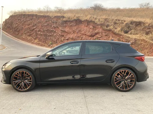 Cupra Leon 300Hp