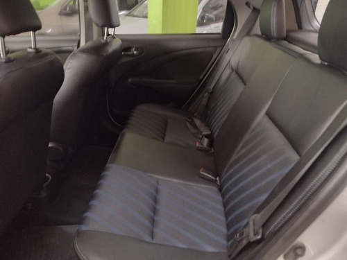 Imagem 8 de 10 de Etios Xs 1.5 Flex 16v 5p Mec.