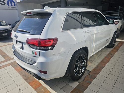 Jeep Grand Cherokee 6.4 Srt-8 Mt