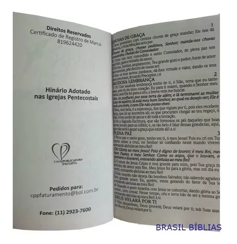  Bíblia Sagrada - Letra Gigante: 7899938403310: Vários Autores:  Books