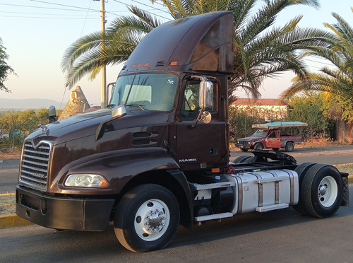 Excelente Tractocamion Mulita Mack Año 2012 Estándar 10 Velo