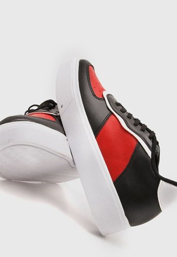 Zapatillas Paulina Namor Sneakers Cuero Ecológico Negro Rojo