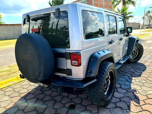 Imagen 4 de 15 de Jeep Wrangler 2016 3.6 Unlimited Sahara 4x4 At