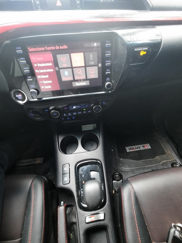 Toyota Hilux V6 Gazoo Racing 4x4