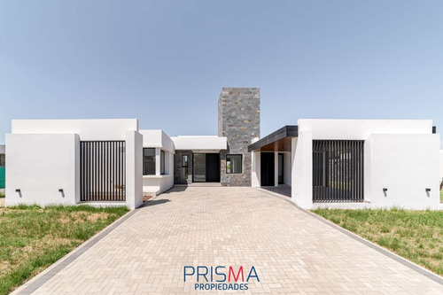 Imagen 30 de 30 de Casa En Cañuelas Country Golf. 3 Dorm. Venta