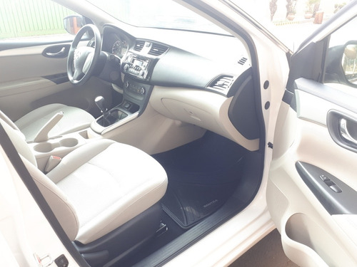 Imagen 6 de 12 de Nissan Sentra 2019 1.8 Sense Mt