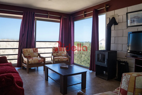 Venta De Casa En Primera Linea Al Mar, Punta Del Diablo