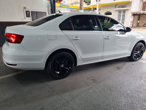 Volkswagen Jetta 2.0 Tsi Highline 4p