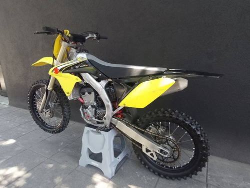 Imagen 19 de 25 de Suzuki Rmz 250 Modelo 2016 Con 140hs